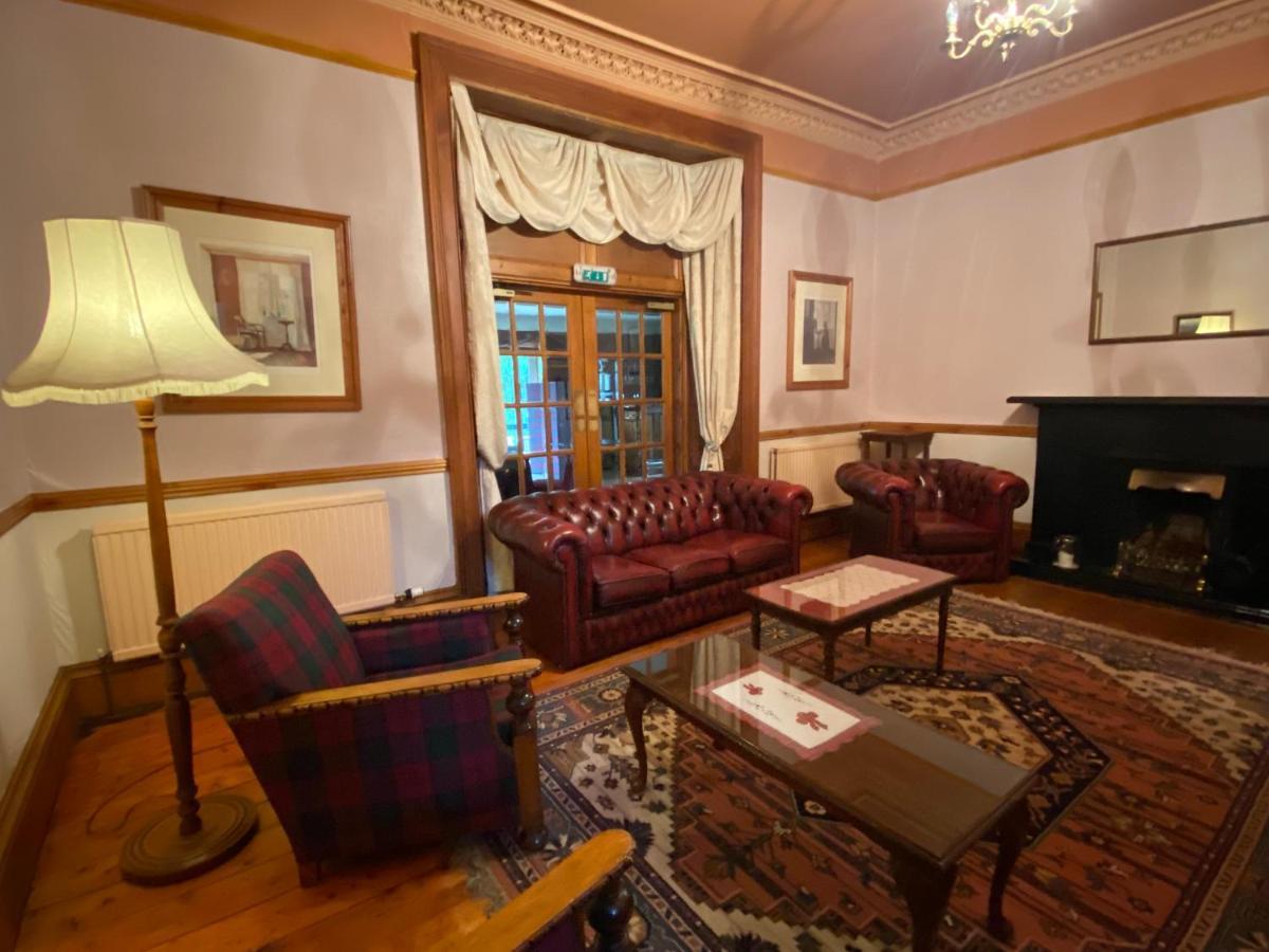 Отель Columba House Кингасси Экстерьер фото